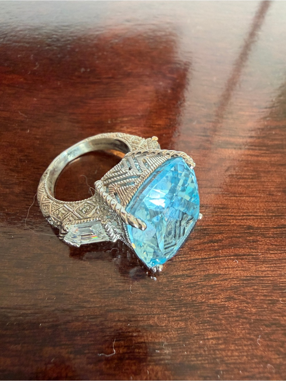 JUDITH RIPKA sterling silver BLUE TOPAZ RING, SIZE 6 beautiful!